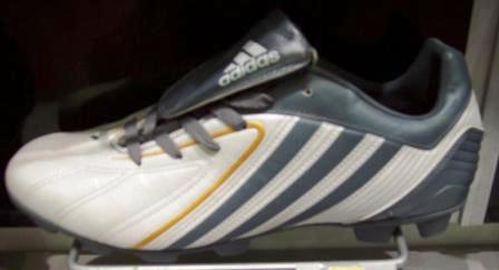 Botines hot sale adidas 2010